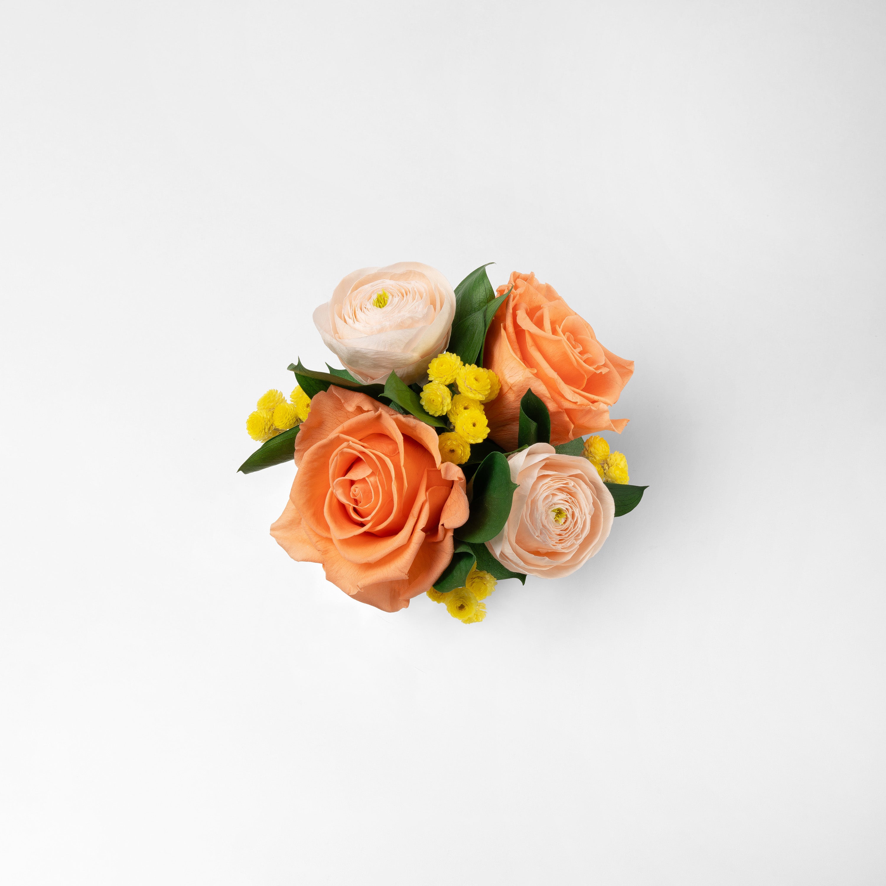 preserved orange and peach flower arrangement for yachts 